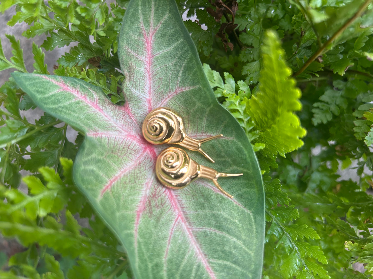 Kāhuli (Kaʻala subrutila) earrings