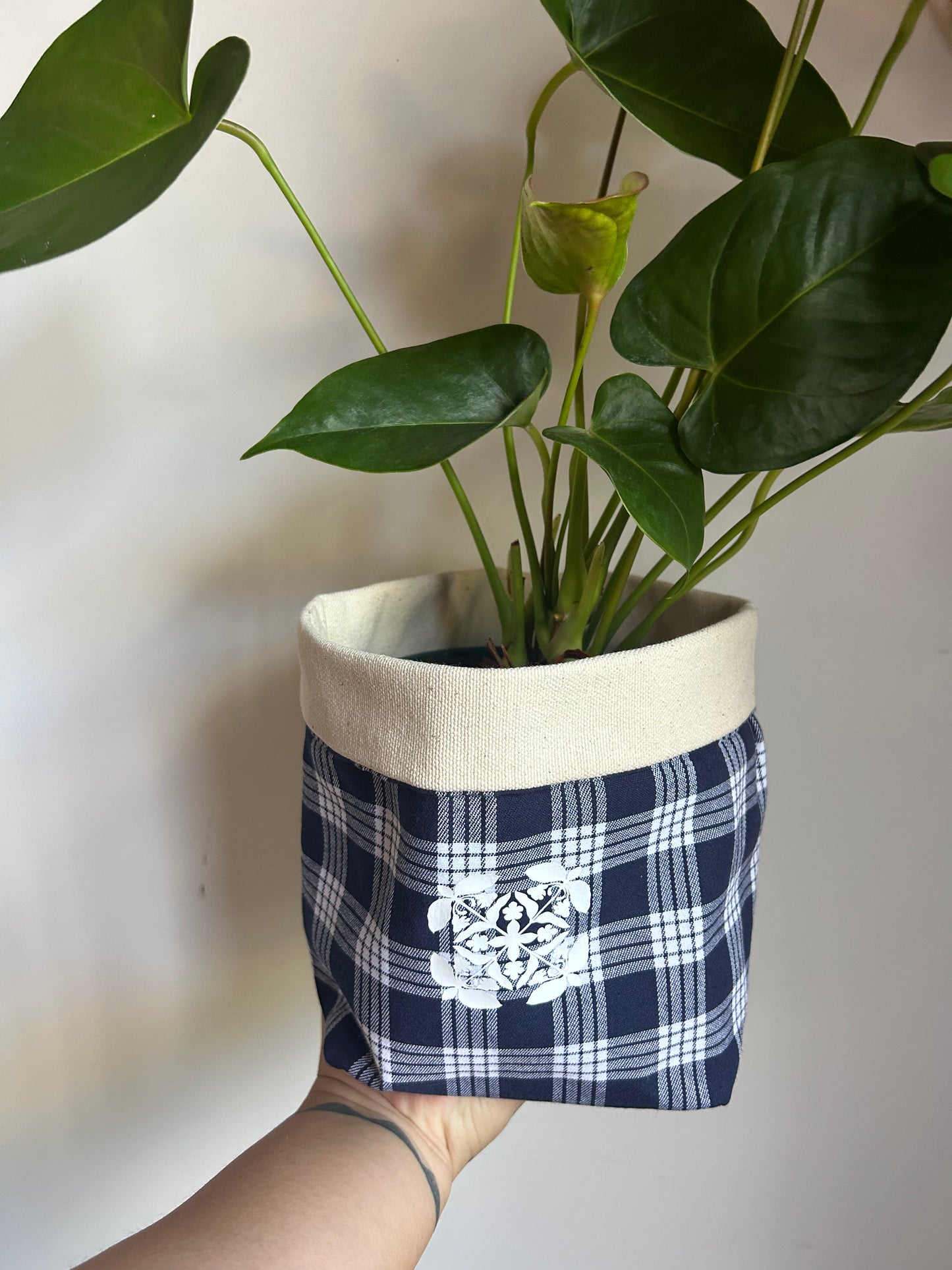 Palaka and Kapa Kuiki Plant Pot